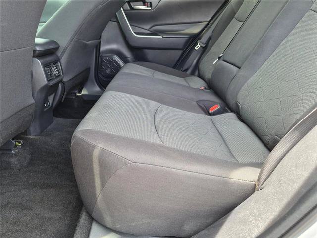 Used 2021 Toyota RAV4 XLE AWD/4WD image 15