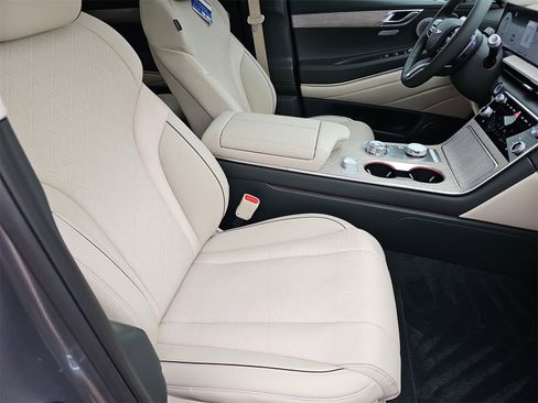 Certified 2025 Genesis GV80 3.5T Advanced image 18