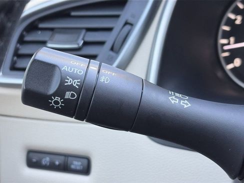 Certified 2024 Nissan Murano SV image 20