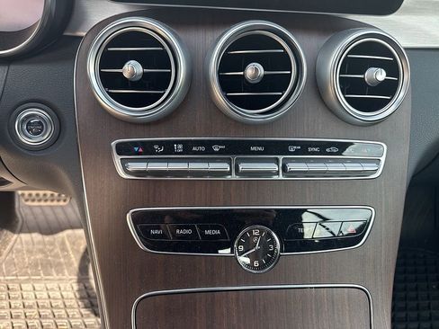 Used 2021 Mercedes-Benz C 300 4MATIC Cabriolet image 10