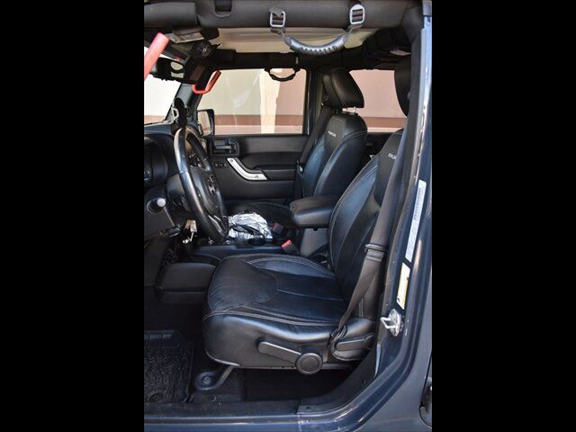 Used 2017 Jeep Wrangler Unlimited Rubicon w/ Connectivity Group AWD/4WD image 15