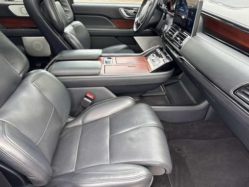 Certified 2022 Lincoln Navigator L Reserve AWD/4WD image 24