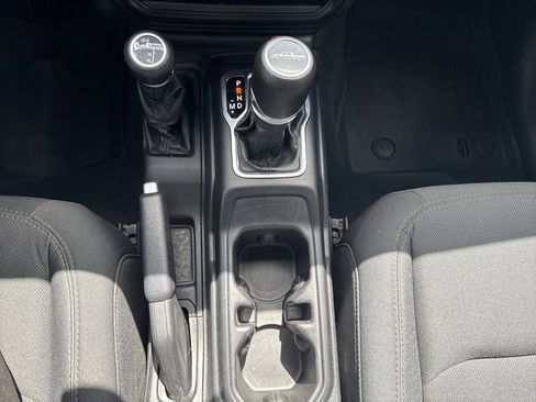 Used 2022 Jeep Gladiator Willys image 20