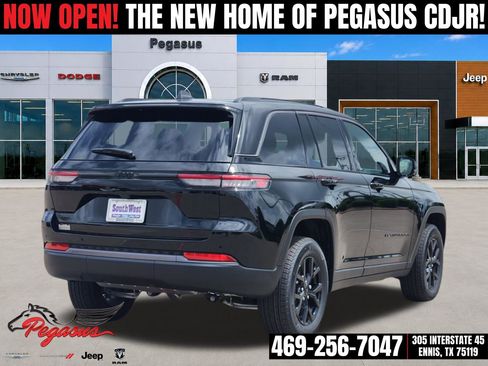 New 2026 Jeep Grand Cherokee Altitude AWD/4WD image 5