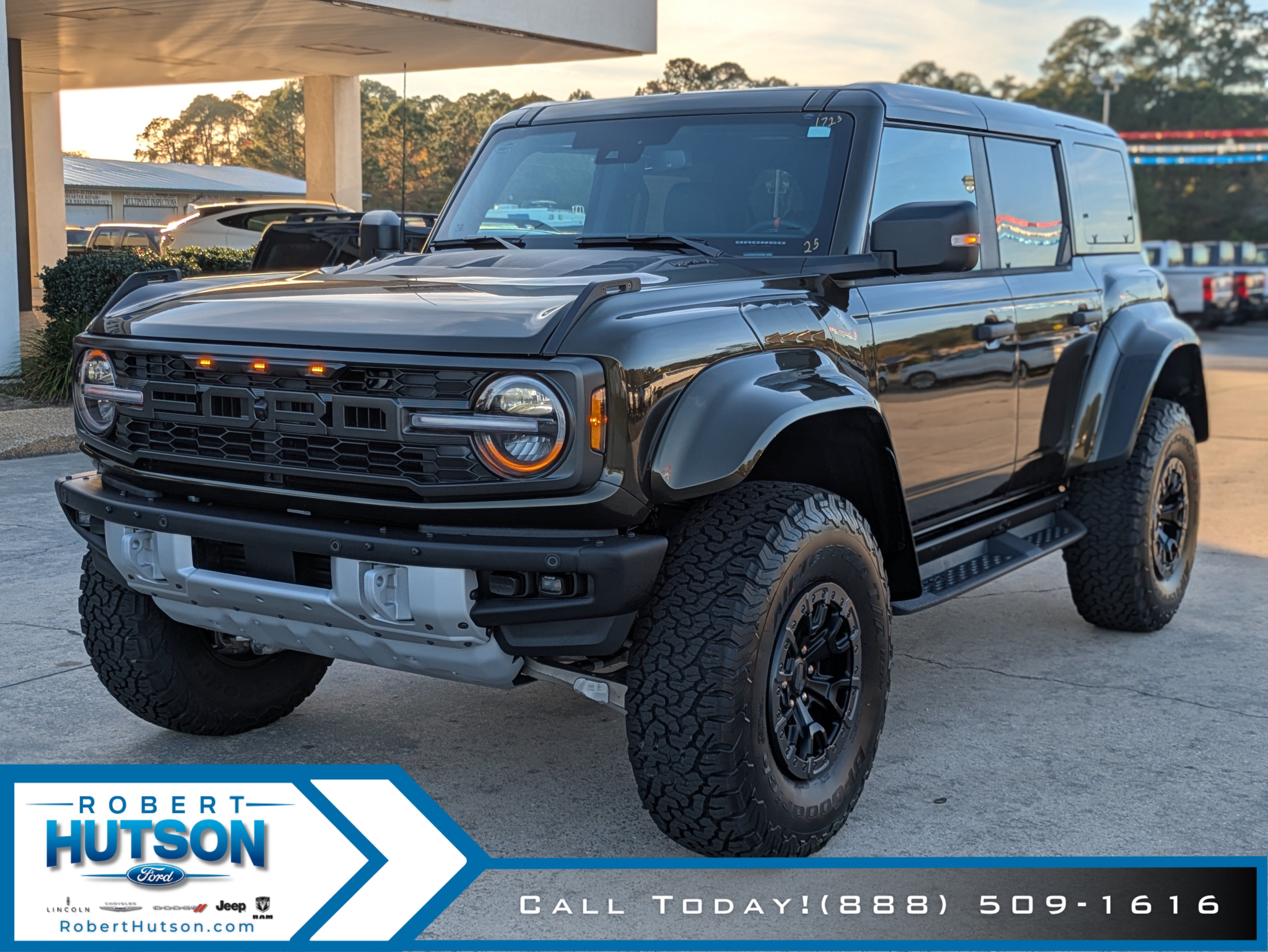 New 2025 Ford Bronco Raptor AWD/4WD image 2