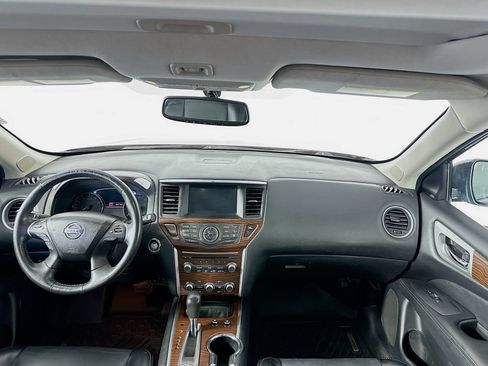 Used 2020 Nissan Pathfinder Platinum AWD/4WD image 24