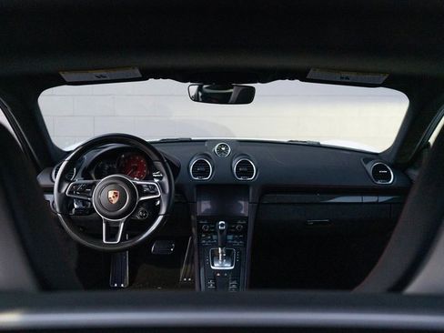 Certified 2024 Porsche 718 Cayman GT4 image 21