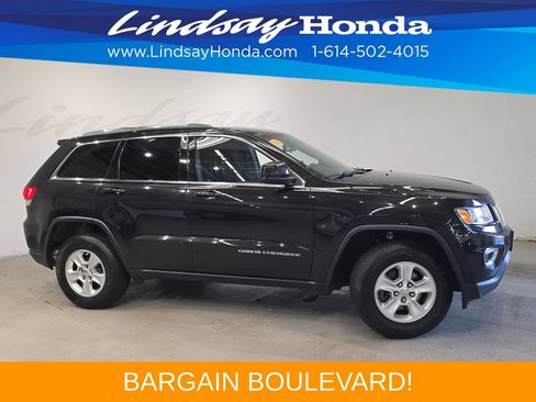 Used 2016 Jeep Grand Cherokee Laredo w/ Quick Order Package 23E AWD/4WD image 3