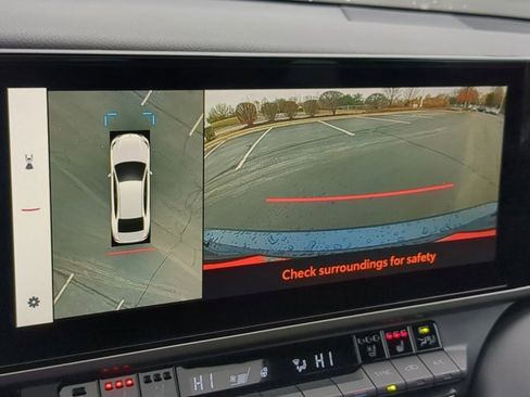 Used 2025 Toyota Camry XSE image 13