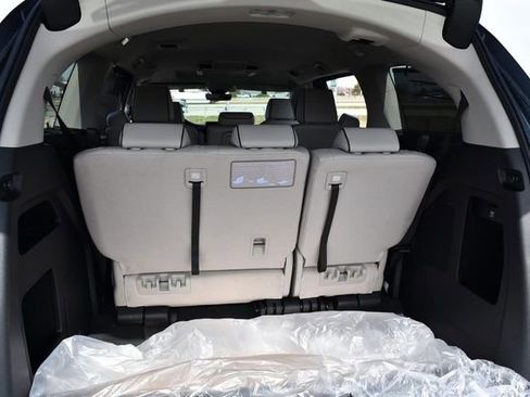 New 2026 Honda Odyssey Touring image 30