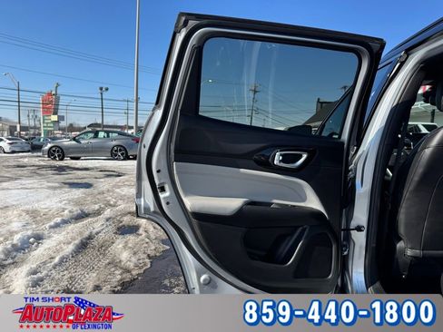 Used 2025 Jeep Compass Limited image 51