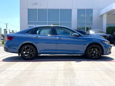 New 2025 Volkswagen Jetta SE image 9