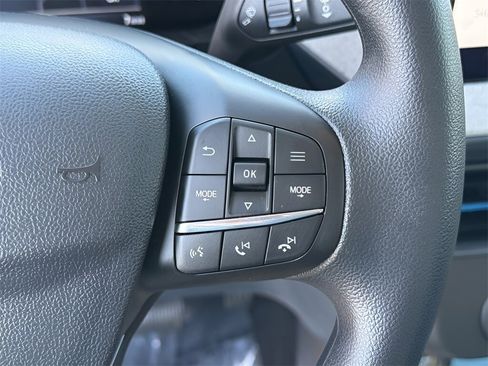 New 2025 Ford Maverick XLT image 16