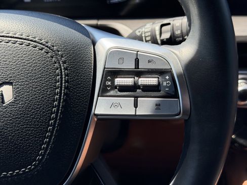 Used 2025 Kia Telluride EX X-Line AWD/4WD image 18