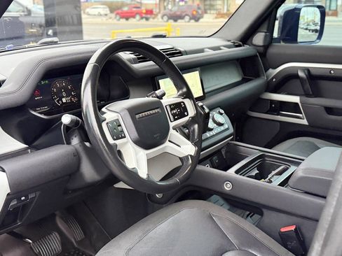 Used 2020 Land Rover Defender 110 First Edition image 25