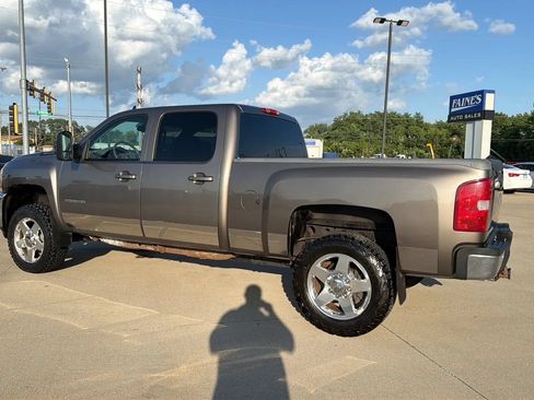 Used 2013 Chevrolet Silverado 2500 LTZ w/ LTZ Plus Package AWD/4WD image 14