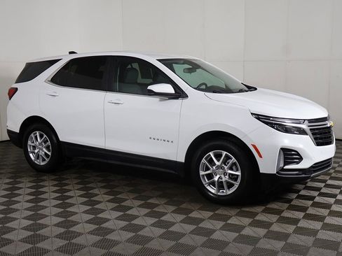 Used 2024 Chevrolet Equinox LT w/ LPO, Floor Liner Package image 13