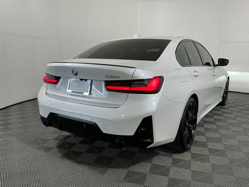 Certified 2025 BMW 330i Sedan w/ M Sport Package RWD image 5