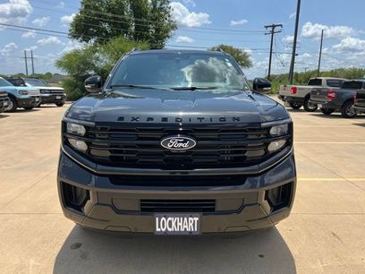 New 2027 Ford Expedition Platinum w/ Stealth Appearance Package