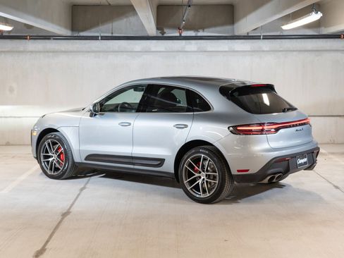 Certified 2023 Porsche Macan S AWD/4WD image 3
