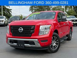 Used 2021 Nissan Titan SV w/ SV Convenience Package image 1