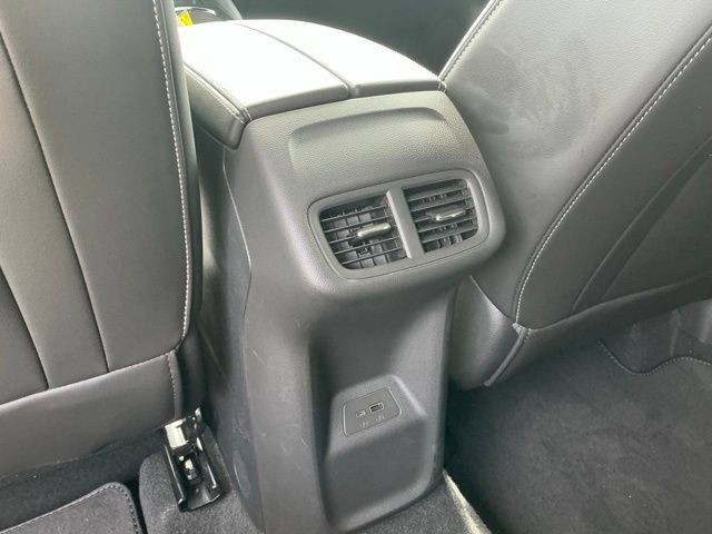 Used 2024 Buick Envision Sport Touring AWD/4WD image 36