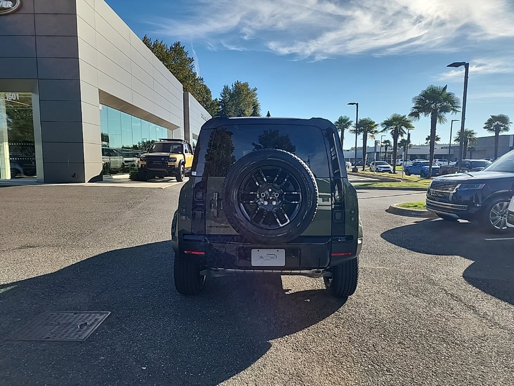 New 2026 Land Rover Defender 110 S AWD/4WD image 4