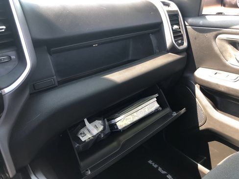 Used 2023 RAM 1500 Big Horn AWD/4WD image 35