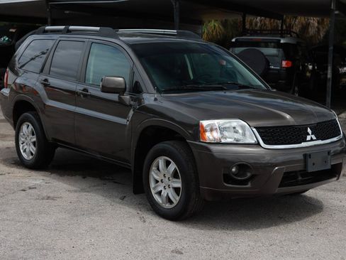 Used 2011 Mitsubishi Endeavor LS AWD/4WD image 15