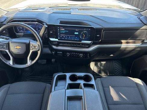 Used 2026 Chevrolet Silverado 1500 LT AWD/4WD image 15