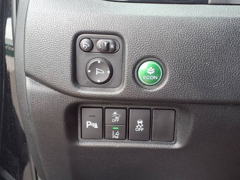 Used 2021 Honda Pilot Elite image 32