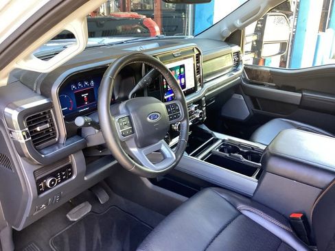 Used 2025 Ford F250 Lariat w/ Black Appearance Package AWD/4WD image 28