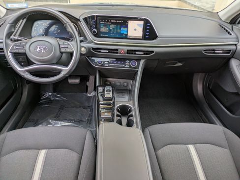 Certified 2023 Hyundai Sonata SEL w/ Convenience Package image 11