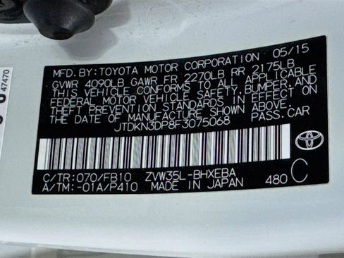 Used 2015 Toyota Prius Prime Plug-In Hybrid image 39