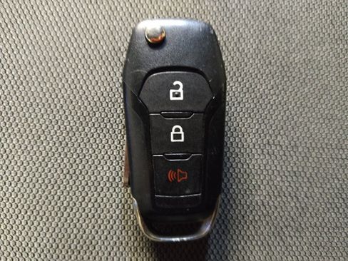 Used 2018 Ford F150 XLT image 32