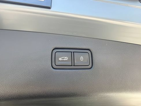Used 2023 Genesis GV70 2.5T w/ Sport Prestige Package AWD/4WD image 20