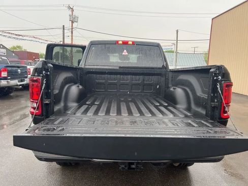 Used 2025 RAM 2500 Big Horn AWD/4WD image 36