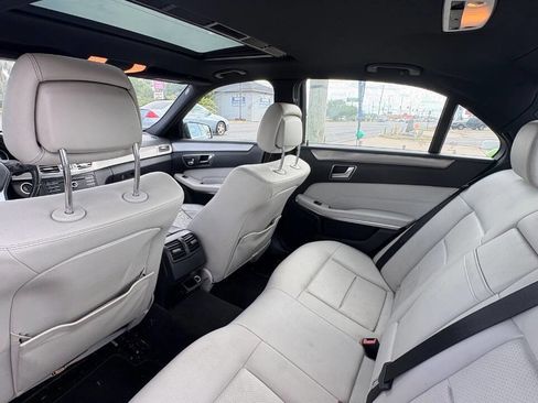 Used 2016 Mercedes-Benz E 350 Sedan image 3