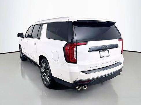 Used 2023 GMC Yukon XL Denali Ultimate image 10