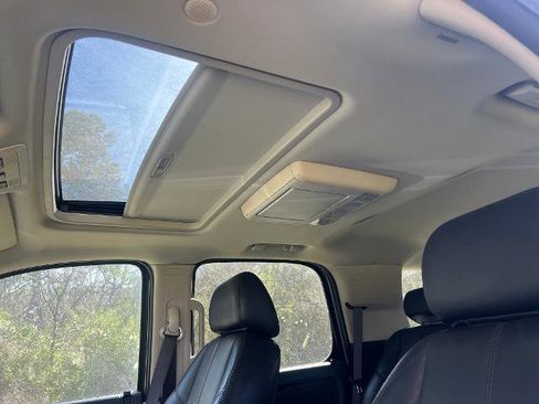 Used 2007 GMC Yukon Denali image 21