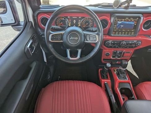 Used 2023 Jeep Gladiator Overland w/ Cold Weather Group AWD/4WD image 16