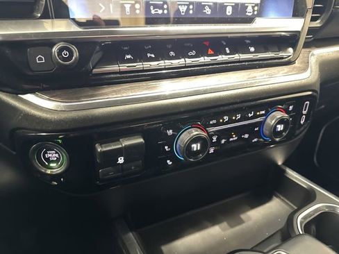 Used 2023 Chevrolet Silverado 1500 LTZ AWD/4WD image 20