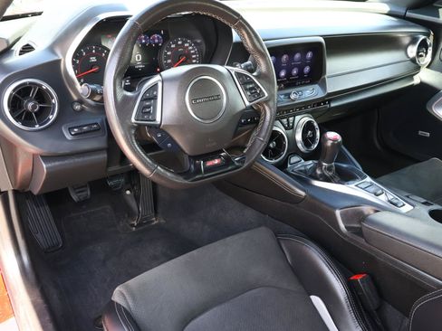 Used 2023 Chevrolet Camaro SS RWD image 9
