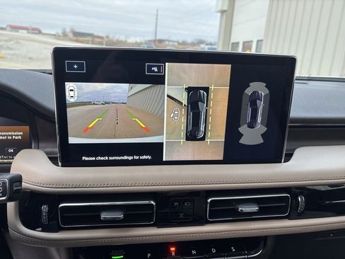 Used 2022 Lincoln Nautilus Reserve w/ Equipment Group 201A image 35