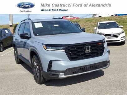 Used 2025 Honda Pilot TrailSport
