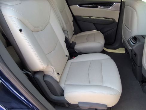Used 2023 Cadillac XT6 Premium Luxury AWD/4WD image 21