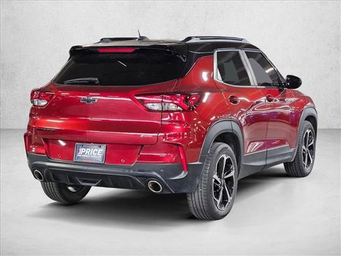 Used 2022 Chevrolet TrailBlazer RS w/ Sun and Liftgate Package image 5