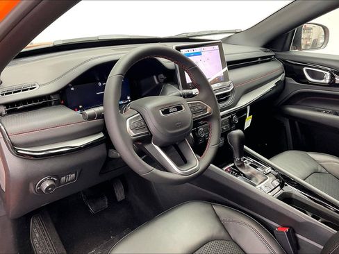 New 2026 Jeep Compass Trailhawk w/ Sun, Sound & Navigation Group image 4