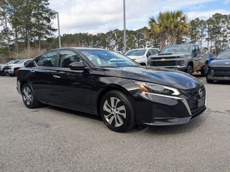 Used 2023 Nissan Altima 2.5 SV video 2