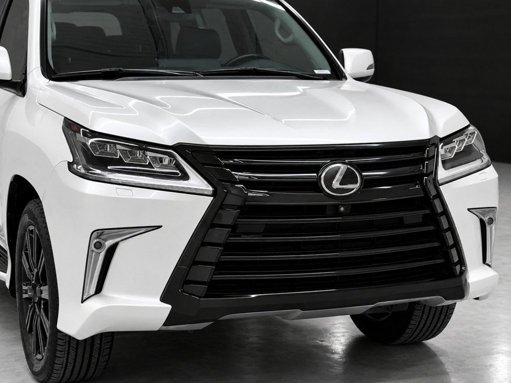 Used 2020 Lexus LX 570 4WD w/ Luxury Package image 13